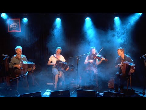 NARAGONIA & Walther-Cutting