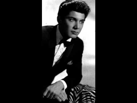 Who Sang Save The Last Dance For Me In 1961