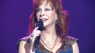 Reba McEntire Live at Wembley -  Medley of Hits.mp4