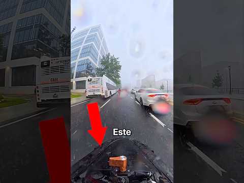 Motociclistas quedaron atrapados en la lluvia y recibieron una ayuda inesperada 🙏🏼 🏍️