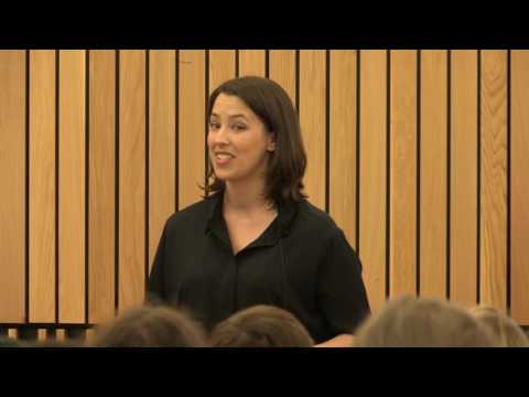 2016 winner Maddie Long's Three Minute Thesis - Language and the Brain: The Skye’s the Limit