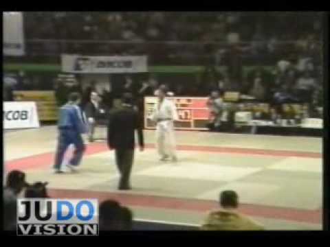JUDO 1997 European Team Championships: Cedric Taymans (BEL) - Girolamo Giovinazzo (ITA)