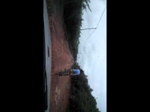 Indo para a fazenda de bike