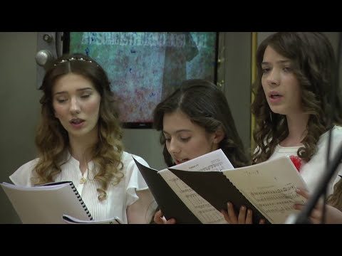 LAURA BRETAN ŞI CORUL MARANATA – ZACE-N RECE MORMÂNT - CONCERTUL “VIE ȊMPĂRĂƮIA TA” – ATENEUL ROMÂN