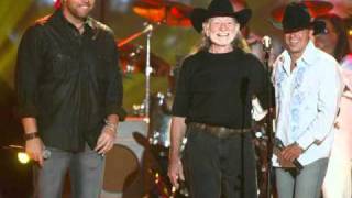 Live--Toby Keith&amp;Willie Nelson----Never Smoke Weed With willie Again----
