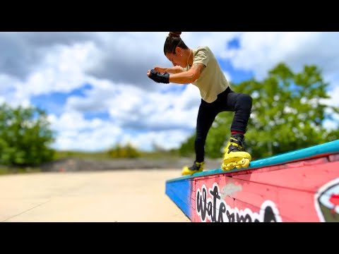 Skating w/ Mery Muñoz in Barcelona