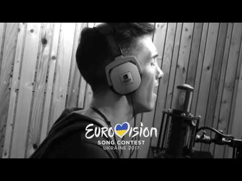 Say Goodbye - Eurovision 2017 - Ivan banderas
