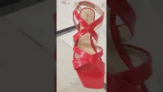 Vídeo Sandália Couro Divalesi Cereja