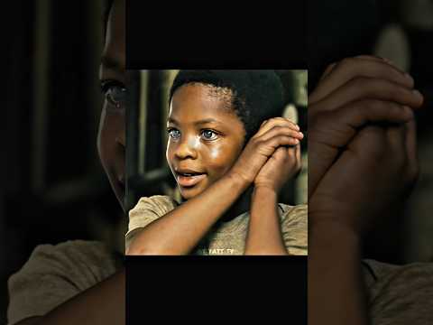 Sa mère le laisse devenir autonome malgré son handicap.