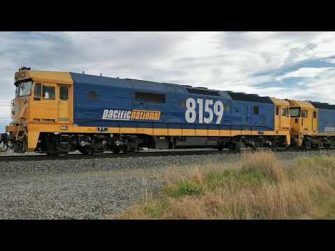 Pacific National Standard Gauge Empty Grain Train Sunshine Victoria July 2021.