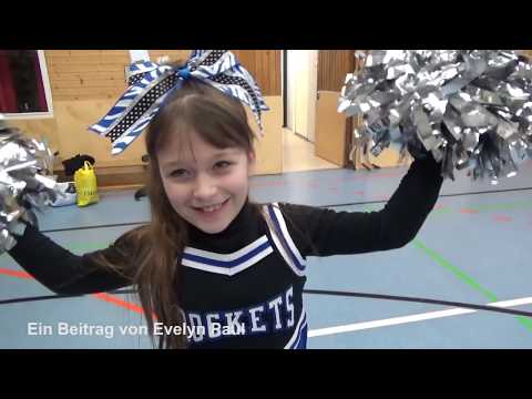 Cheerleader im Kreis Kassel: Stunts beim KSV Baunatal