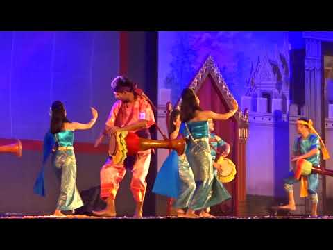 ประเพณีกลองยาว