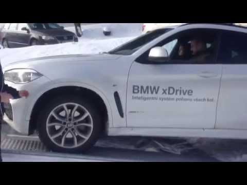 BMW X4 xDrive Village