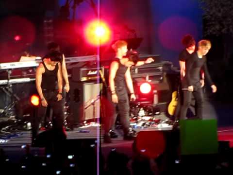 [Fancam] 2PM- Heartbeat- Korean Music Festival Hollywood Bowl 5.1.2010