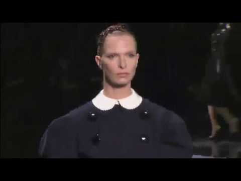 Louis Vuitton - Fall Winter 2011 / 2012 | Full Fashion Show