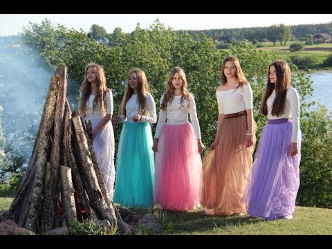 NANDO un zēnu koris - "Vienkāršas lietas" (Official video)