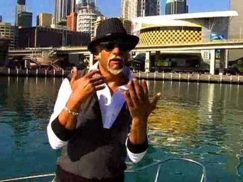 Dj Çılgın Deniz Tarik Mengüc Yikiliyor RemiX 2010.