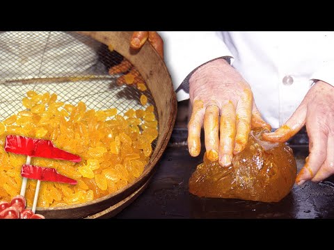 CARAMELOS ARTESANOS. Elaboración tradicional con azúcar de estos dulces de la infancia | Documental