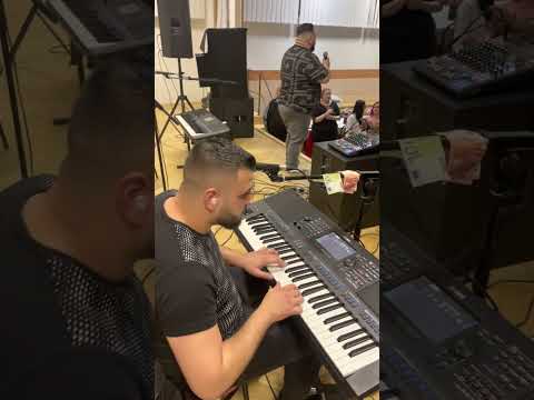 Gipsy Phrala&Carlo Piano 2023 Zabijáci ❤️❤️❤️🙏🏻 (Cardase)