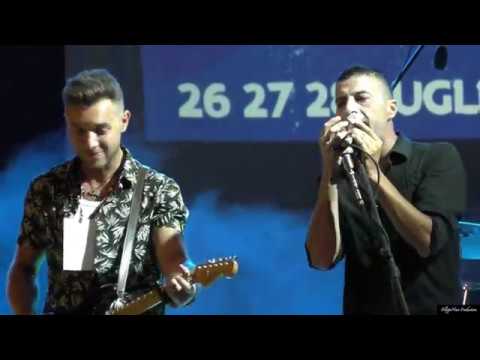 download lagu mp3 mp4 Red Light Band, download lagu Red Light Band gratis, unduh video klip Red Light Band
