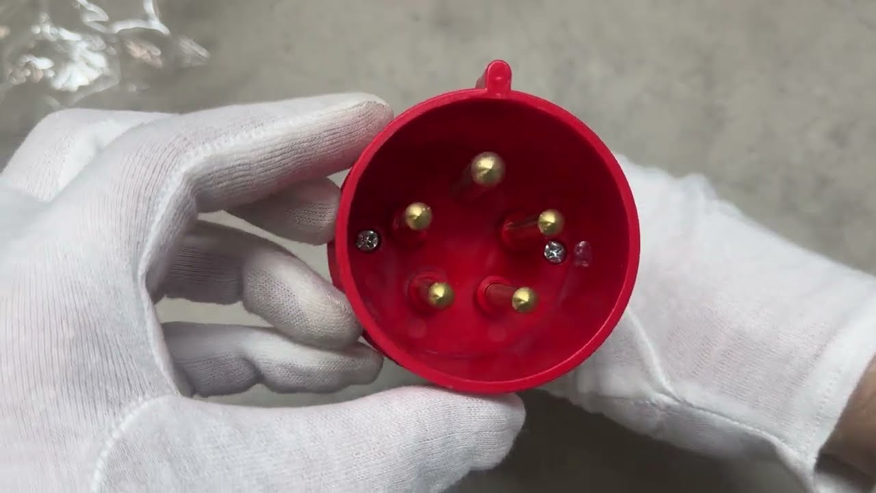 Вилка переносна 025 3Р+РЕ+N 32А 380-415В IP44 A0080010006