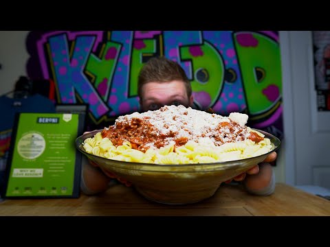 MAMA'S 11LB PASTA BOLOGNESE CHALLENGE!