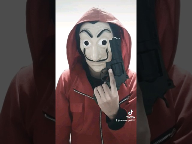 Vídeo relacionado con ZhuXIXILiang 6pcs Halloween Juego de disfraces de ladrones para adultos disfraz ladron disfraz la casa de papel incluye bolsas de guantes de camisetas y máscara para la fiesta de Halloween Carnaval