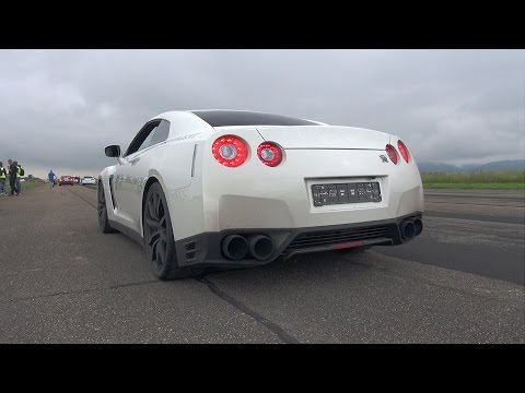 1400HP Nissan GT-R R35 Alpha 12+ Start Up, Revs, Accelerations!