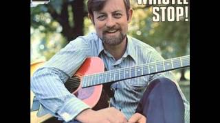 Roger Whittaker - Where The Rainbow Ends