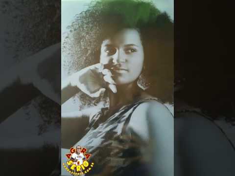 Tamara a Beleza Negra de Juquitiba e Rainha da Bateria do Unidos da Favela do Justinos