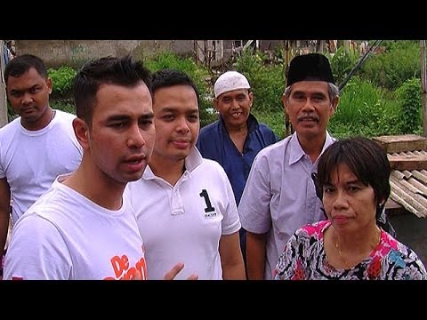 Raffi Ahmad Kunjungi Korban Banjir - Intens 23 Januari 2014
