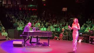 David Foster &amp; Katharine McPhee - Jingle Bell Rock 12/15/24 @ Flagstar