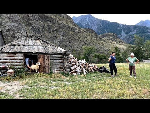 Village without Roads in the border of Russia, Mongolia, China and Kazakhstan. How people live?