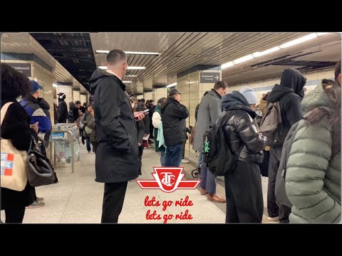 207 yonge & bloor ttc subway packed train trouble Mark Carney Brookfield station lioniss