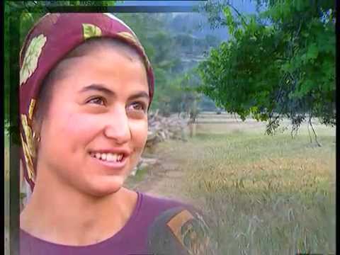 Evde Kalmış Kızlar Köyü