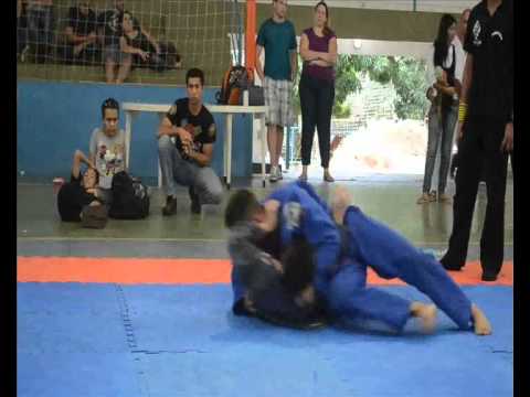 Área De Luta - Leonardo Quirino X Seiji Kozima