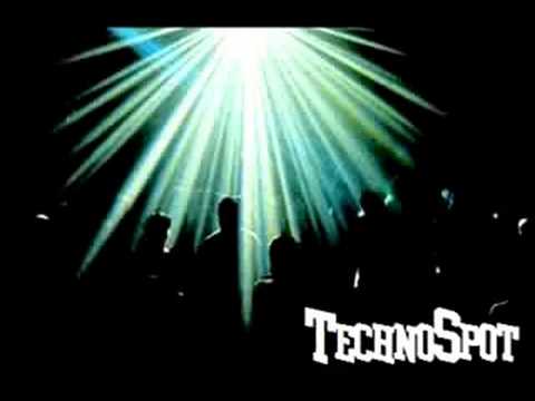 Breeze Vs  Lost Witness - Rise Again (Darren Styles Remix)