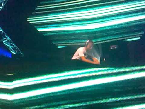 Bobina feat. Betsie Larkin - You Belong To Me. Mini Armin Only - Mirage. Siemens Arena, Vilnius 2011