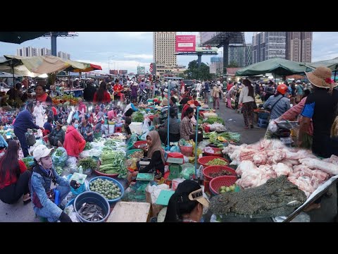 Early Morning Lifestyle of Vendors @Chhbar Ampov - Many Fresh Fruit, Vegetable, Meat of Crocodile