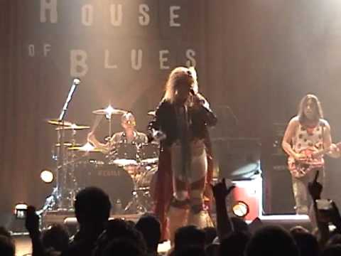 Atomic Punks 2010 - Unchained live Anaheim House of Blues 5-7-10.mp4