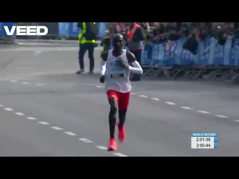 Eliud Kipchoge Marathon World Record 2022   Finish of the BMW BERLIN MARATHON VEED