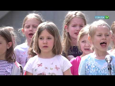 ÚJBUDAI MOZAIK: Hagyományos versmaraton a Költők parkjában (2018.04.16.)