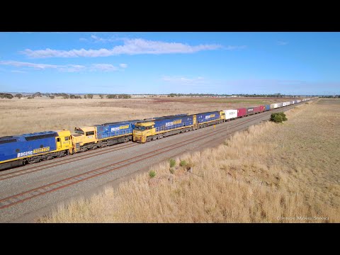 2AM5 Pacific National Intermodal Container Train Passes Grain Train (18/4/2023) - PoathTV Railways
