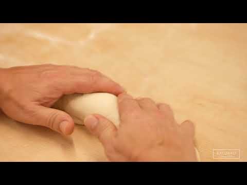 Cómo formar un chusco ovalado