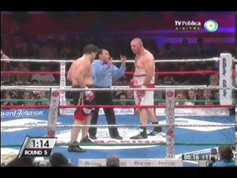 La pelea entre "La Mole" Moli y Vidondo terminó en un escándalo