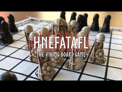 How to play Hnefatafl - the Viking board game