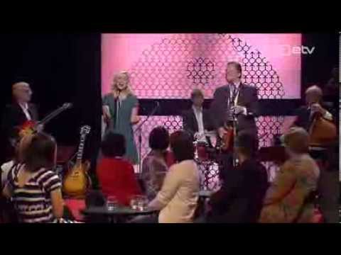 HANNA-LIINA VÕSA "Keegi hooliv ja hea"