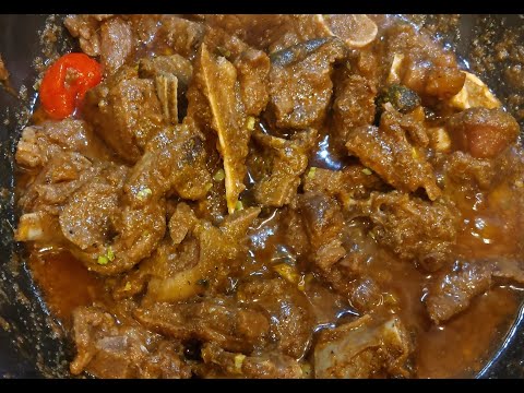 The EASIEST SPICY GOAT CURRY Recipe EVER. West African (Cameroon) Style.