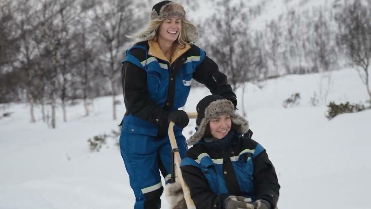 Discover a fascinating glimpse of Husky sledding tour.