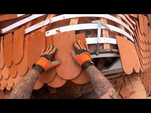 Ochsenauge Teil 3 - Mitte schließen an Doppelgaube - Fledermausgaube in Biberschwanzdeckung